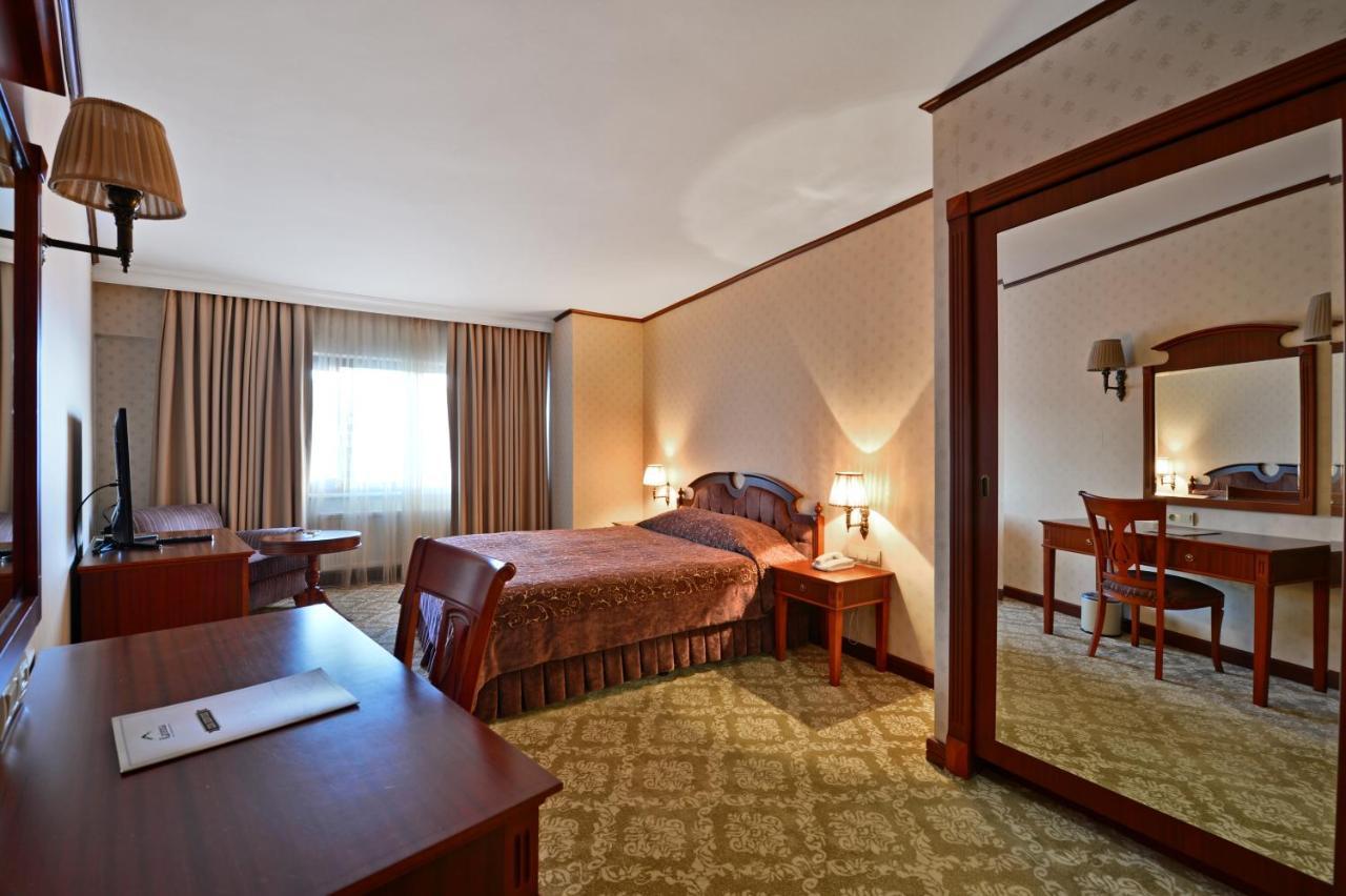 Karinna Convention Center & - Full Board Bursa